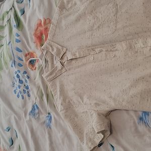 Sonoma large white 98% cotton white button down tee